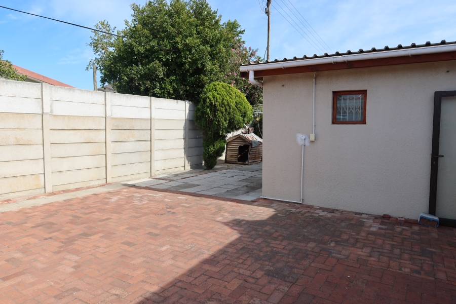 3 Bedroom Property for Sale in Churchill Estate Western Cape